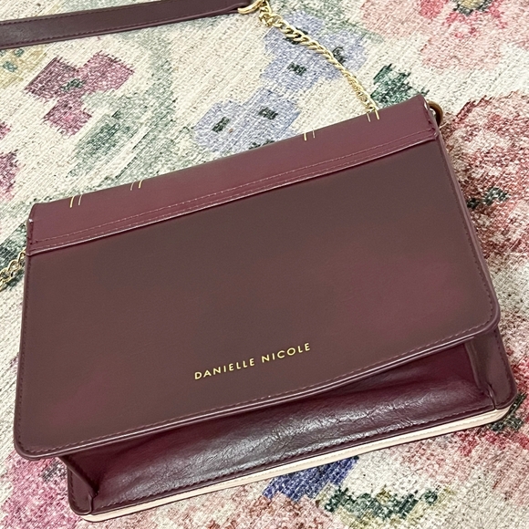 Pre Owned Danielle Nicole Disney Beauty and the Beast Book Crossbody Bag - Picture 9 of 14